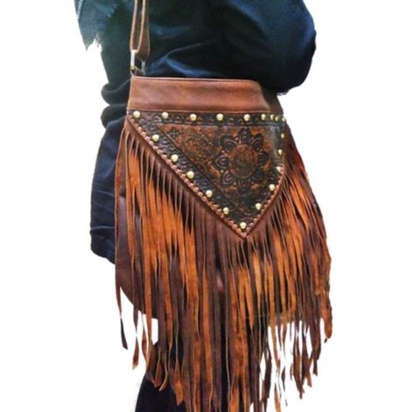 🍒WALK IN MY CLOSET🍒 JOURNEY TRAVEL LIFE EXPERIENCE VACATION SHOP BUILD DREAM - Picture 3 of 16